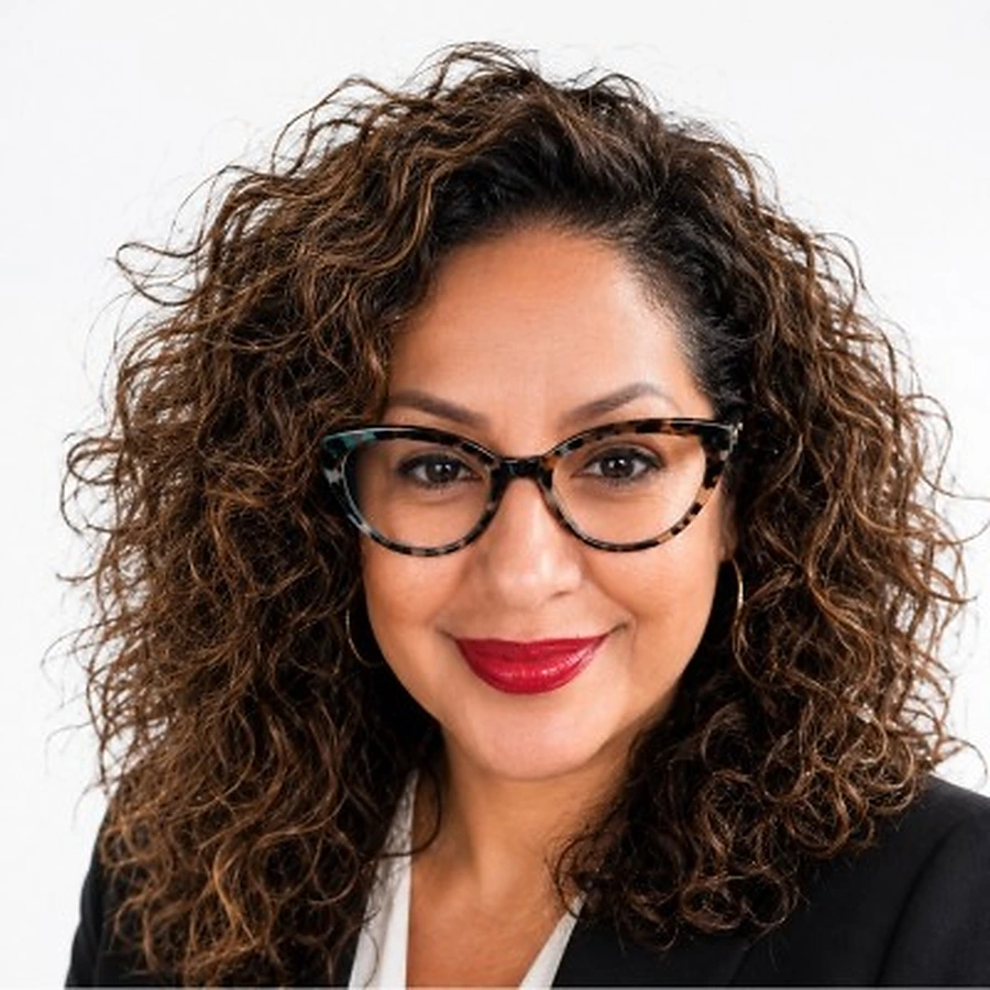 Dr. Doris Chávez-Linville